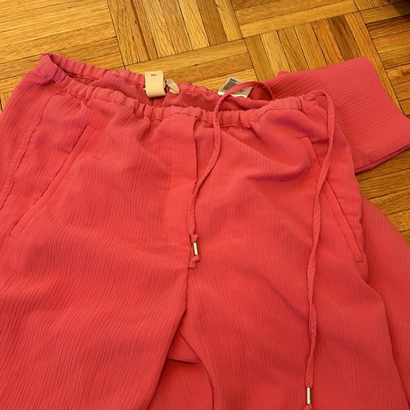 H&M Pink wide leg pants with side tie - Picture 2 of 4